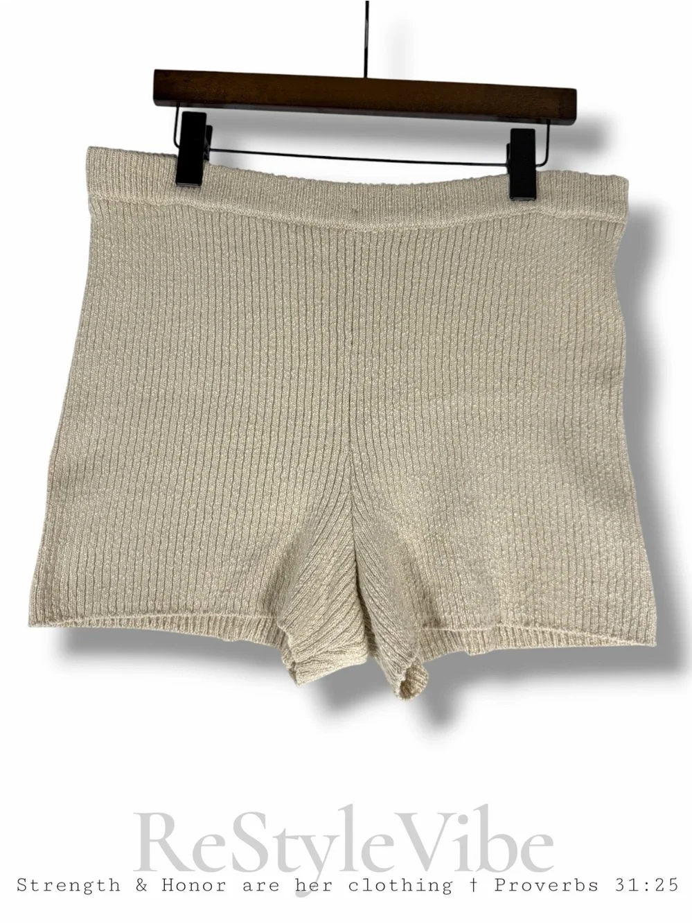 FP BEACH FREE PEOPLE Women’s Size XL Shorts Sweater Knit High Rise Fit